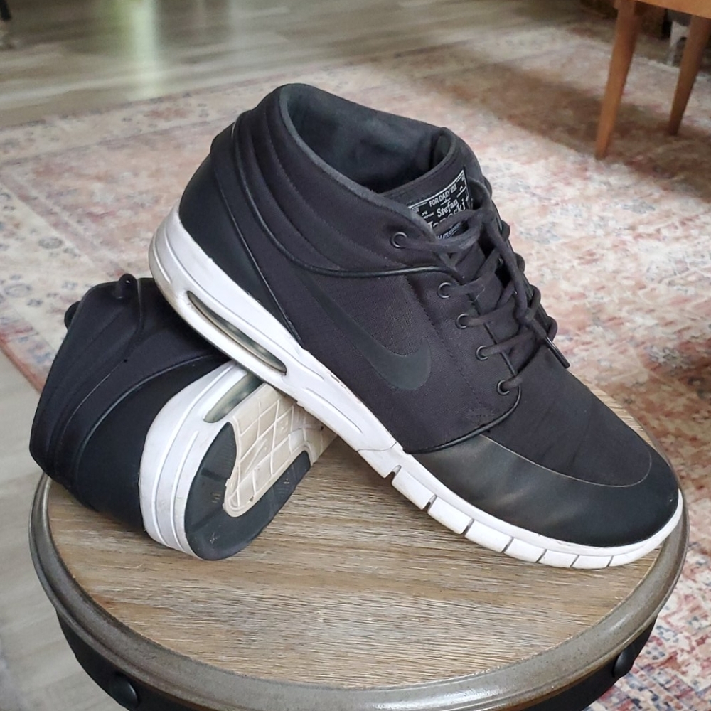 Nike SB Janoski Max Mid